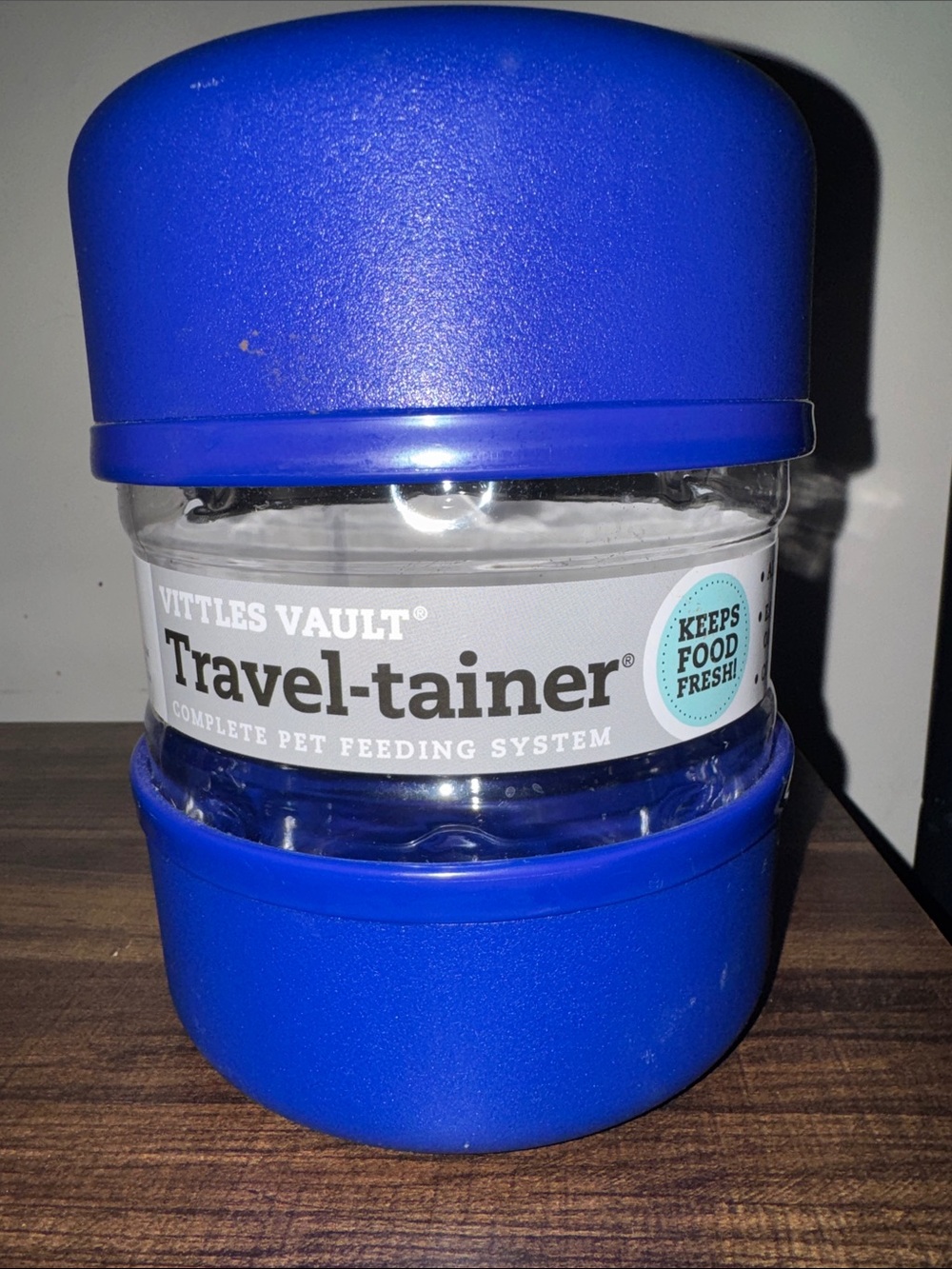 Vittles Vault Travel-Tainer